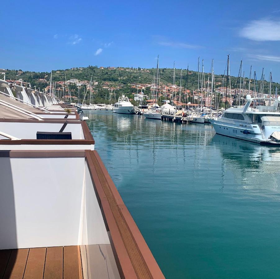 Bonita Houseboat Apartment Portorose 외부 사진