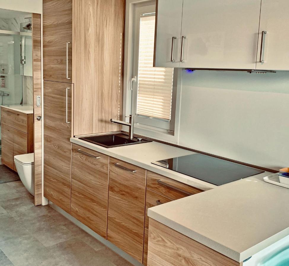 Bonita Houseboat Apartment Portorose 외부 사진